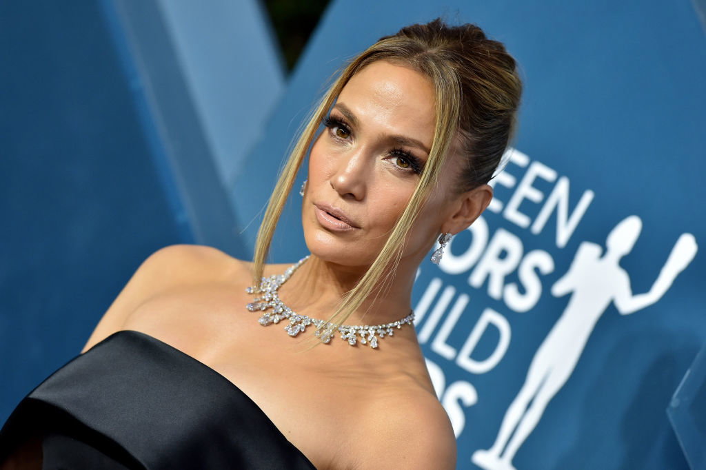 Jennifer Lopez założyła własną markę kosmetyczną! Tę wiadomość gwiazda nieoficjalnie ogłosiła na swoim Instagramie