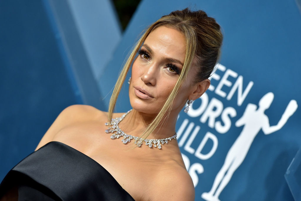 Jennifer Lopez założyła własną markę kosmetyczną! Tę wiadomość gwiazda nieoficjalnie ogłosiła na swoim Instagramie