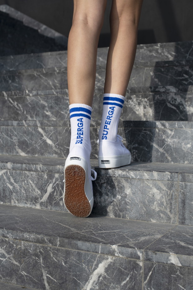 Ubrania z kolekcji Calzedonia x Superga