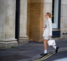 London Fashion Week wiosna-lato 2021: stylizacje