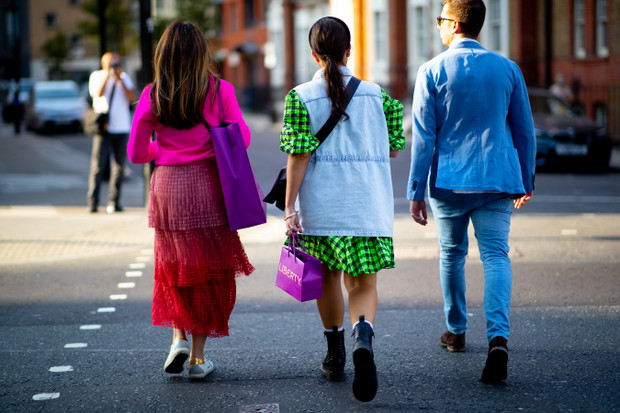 London Fashion Week wiosna-lato 2021: stylizacje