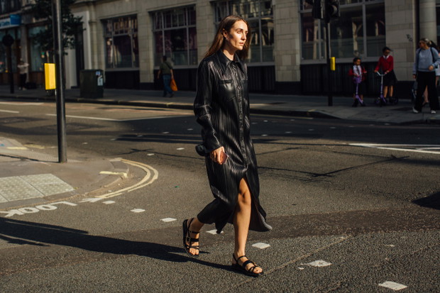 London Fashion Week wiosna-lato 2021: stylizacje
