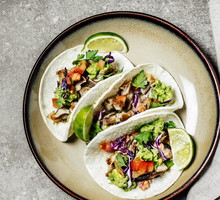 Fit tortilla na 4 sposoby. Przepisy do zrobienia w 10 minut