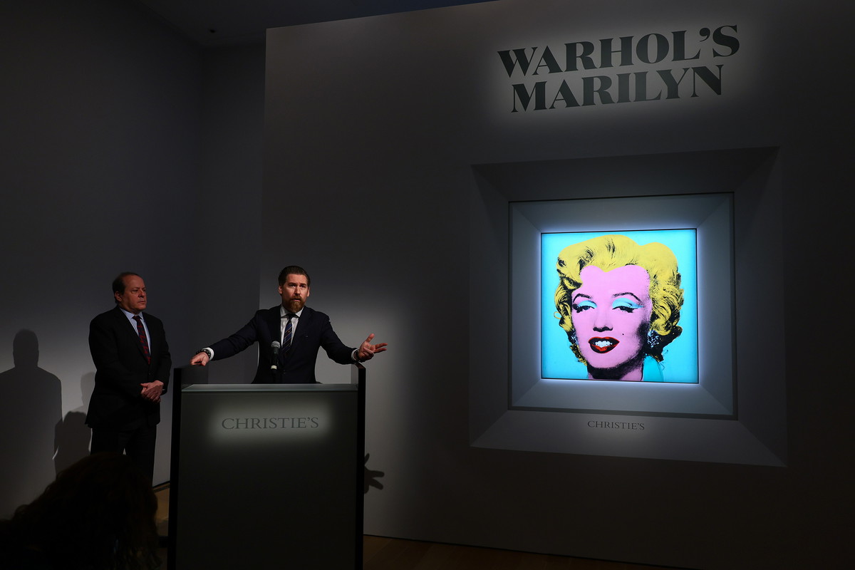 "Shot Sage Blue Marilyn"