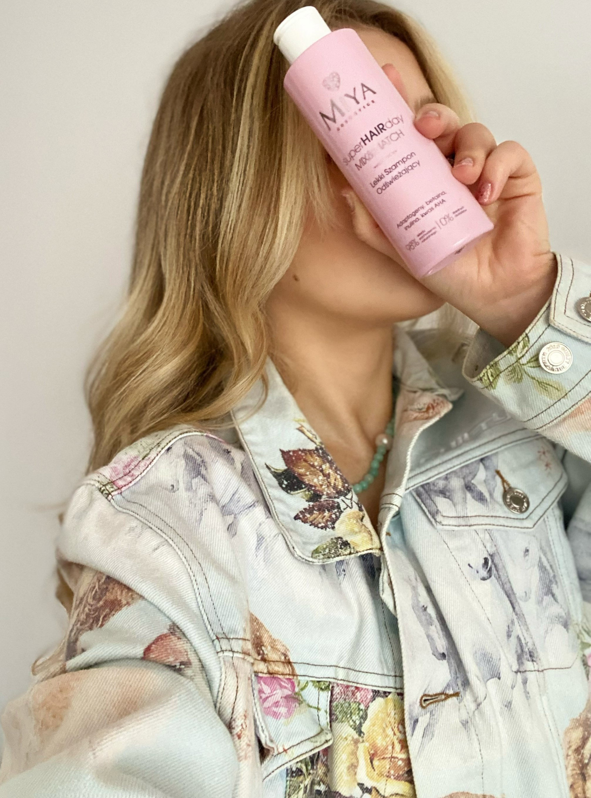 Pielęgnacja włosów od MIYA Cosmetics. Do jakich włosów są przeznaczone i jakie efekty dają kosmetyki polskiej marki? [ELLE.pl testuje]