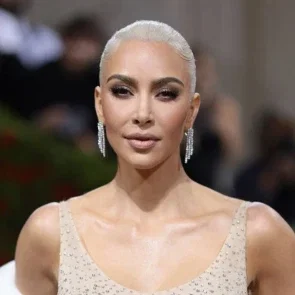 Kim Kardashian na Met Gala 2022 w sukni Marilyn Monroe.
