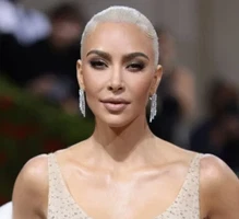 Kim Kardashian na Met Gala 2022 w sukni Marilyn Monroe.