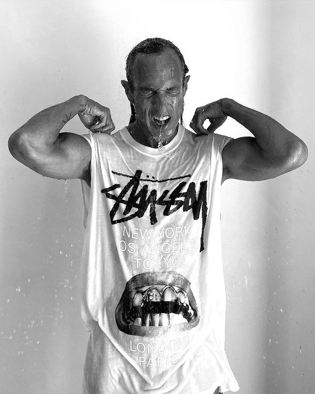 Stussy: T-shirt z nowej kolekcji