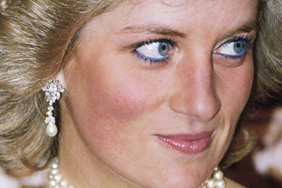 Księżna Diana - niebieski eyeliner