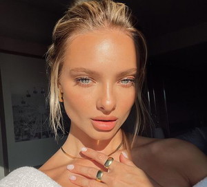 Golden hour skin