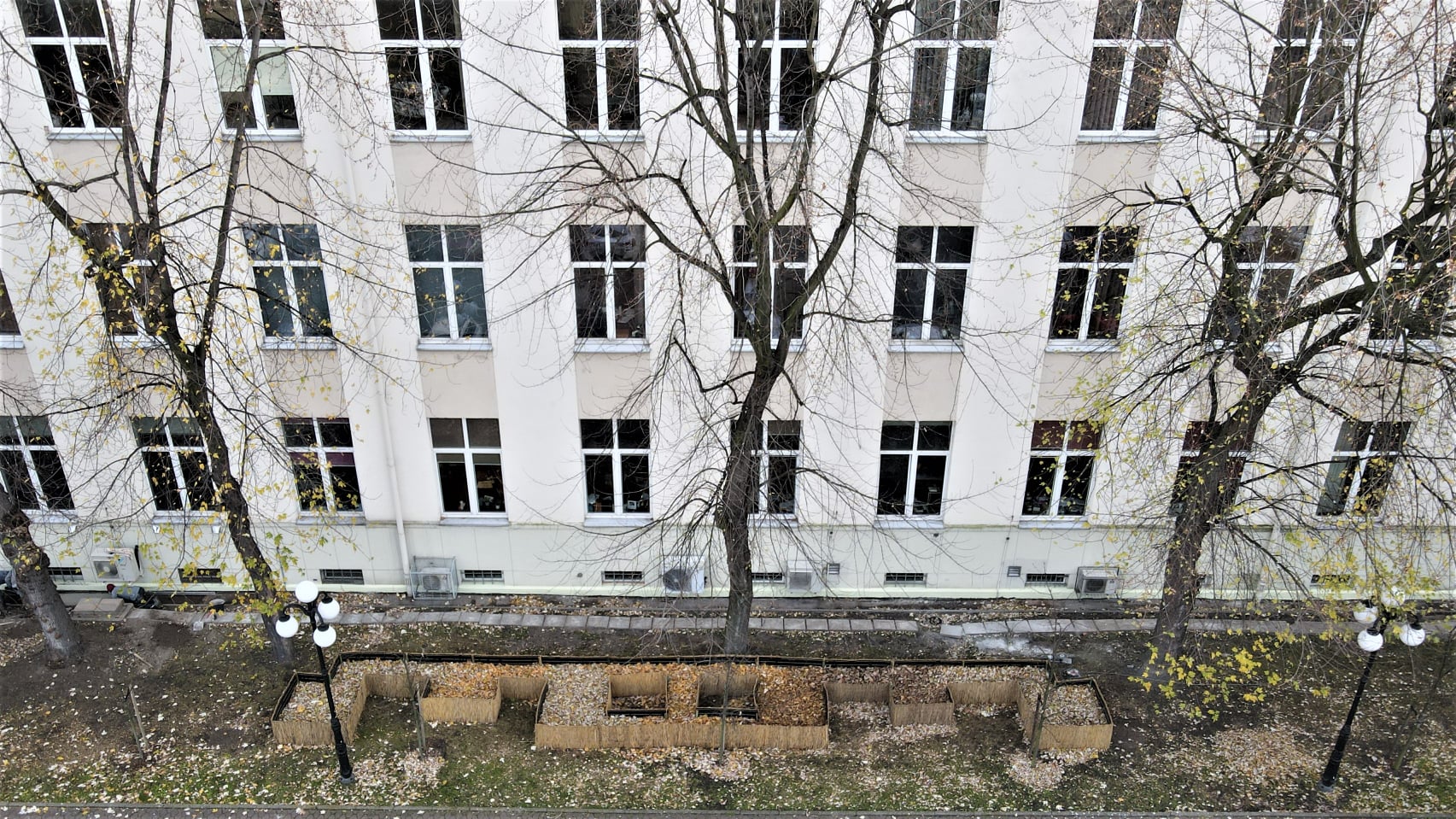 Domek dla jeży na krakowskiej AGH