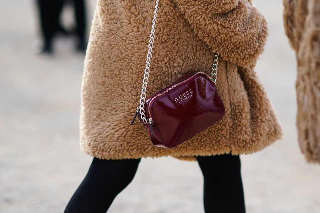 modne torebki: street fashion
