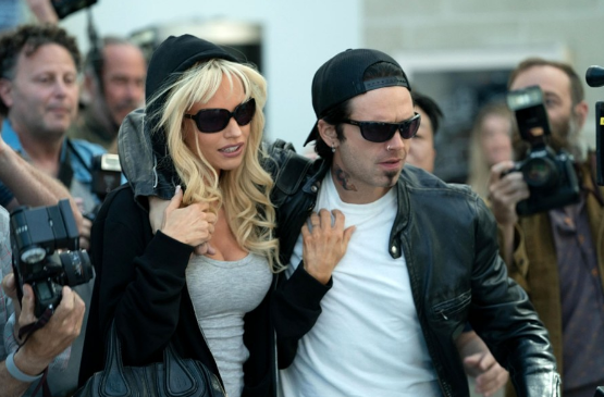 "Pam & Tommy"