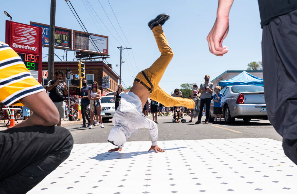 Breakdance nową dyscypliną olimpijską? Walka o pierwsze medale rozegra się na Igrzyskach w Paryżu w 2024 roku