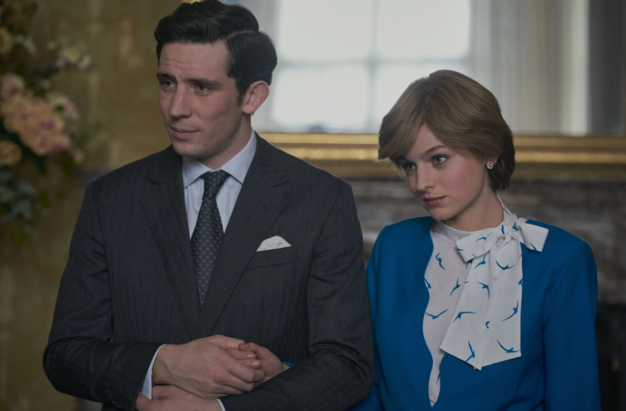 "The Crown 4". Z Emmą Corrin i Joshem O'Connorem (serialowymi Dianą i Karolem) zaglądamy za zamknięte drzwi pałacu Buckingham