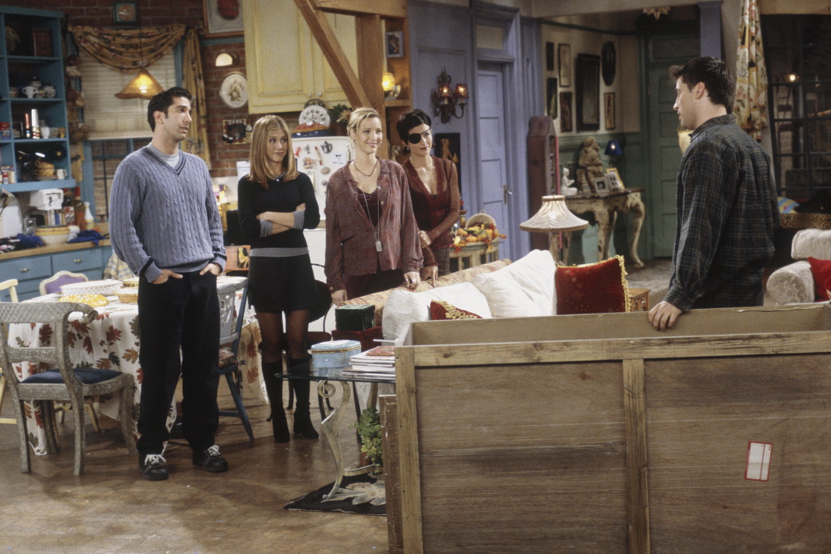 Friends, Ten z Chandlerem w skrzyni (The One With Chandler in a Box)