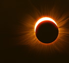 Horoskop tygodniowy 2020 na 14-20 grudnia na zaćmienie Słońca i nów Księżyca w Strzelcu. Przyszłość zapuka do naszych drzwi