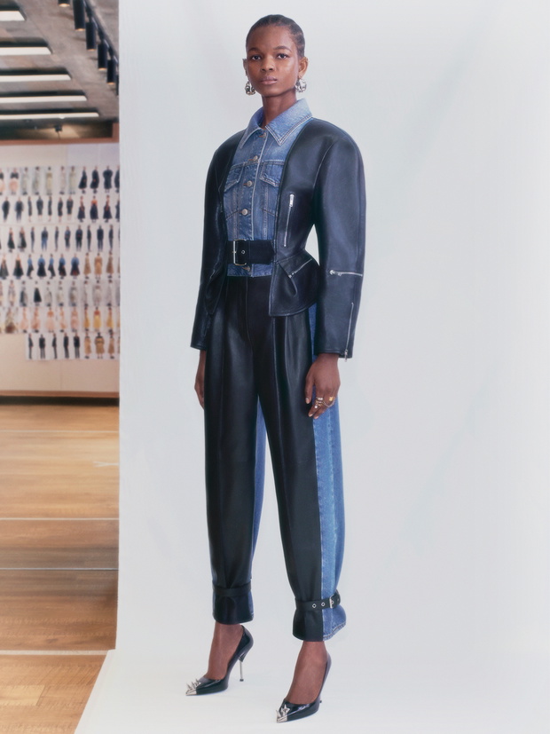 kolekcja-alexander-mcqueen-wiosna-lato-202122-292676a
