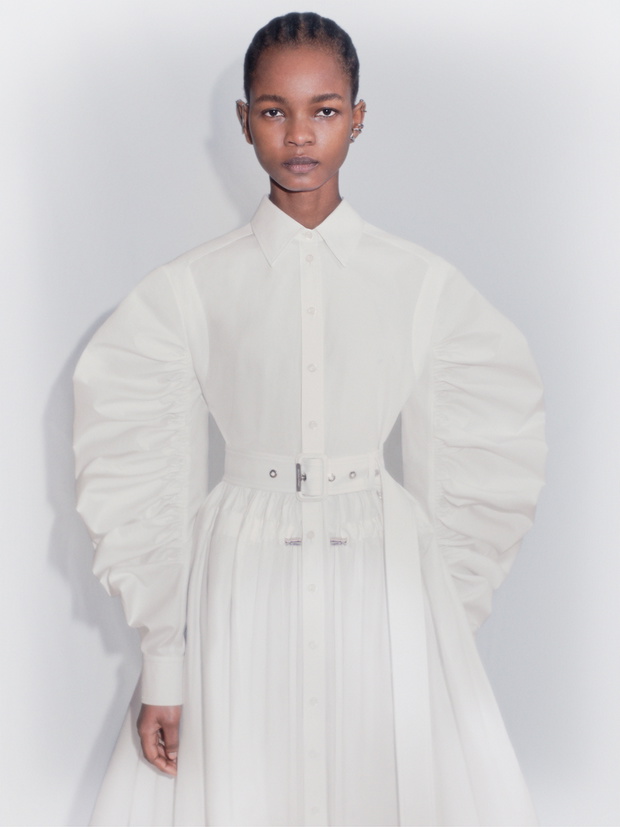 kolekcja-alexander-mcqueen-wiosna-lato-202137-470a79f