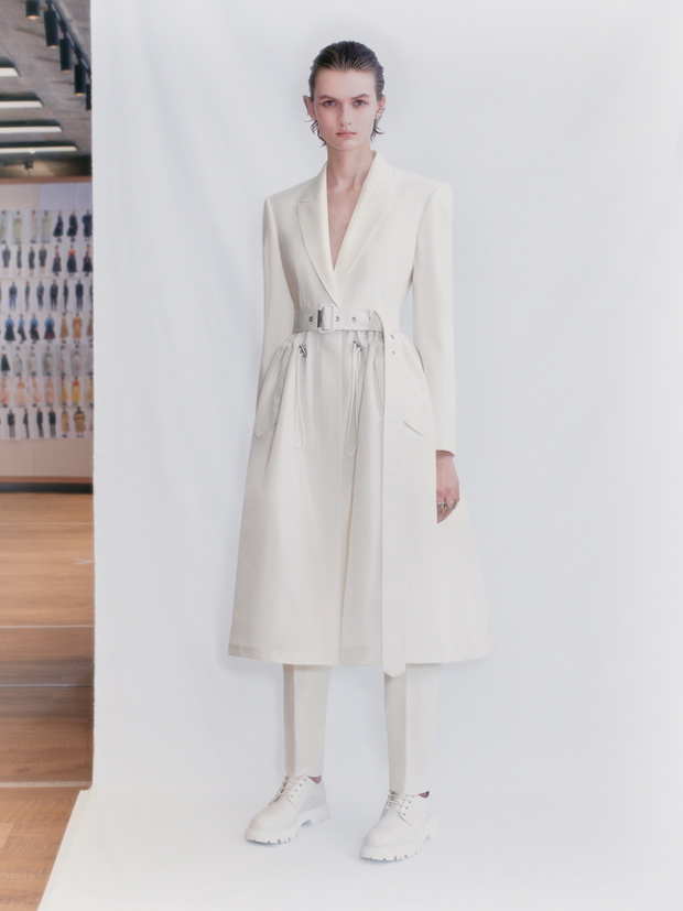 kolekcja-alexander-mcqueen-wiosna-lato-202132-3dfc4ee