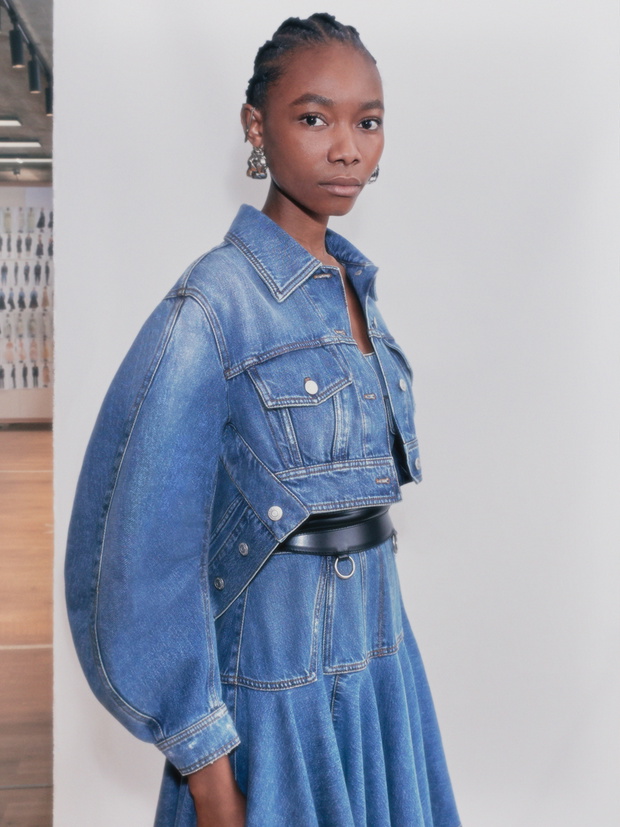 kolekcja-alexander-mcqueen-wiosna-lato-202127-1b4b471