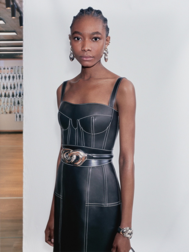kolekcja-alexander-mcqueen-wiosna-lato-202131-1bc24dd