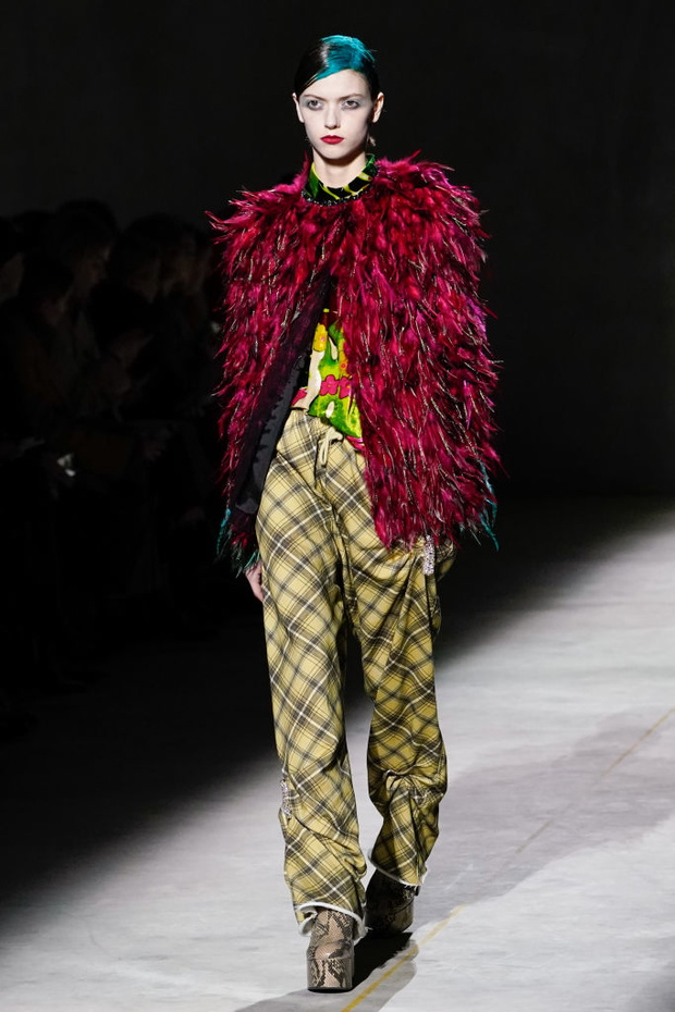 Dries Van Noten : Runway - Paris Fashion Week Womenswear Fall/Winter 2020/2021