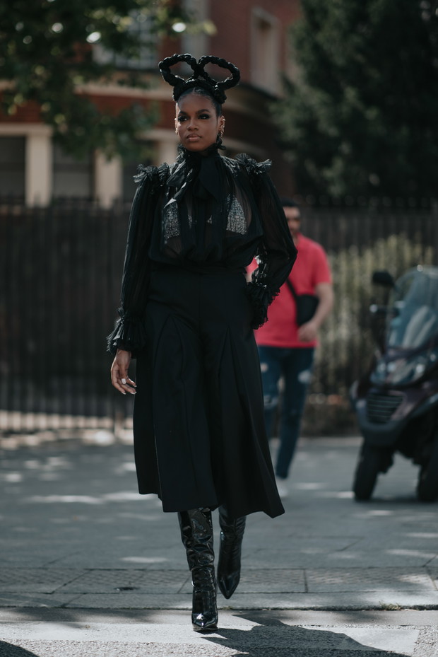 Moda uliczna: haute couture fashion week jesień-zima 2022/2023