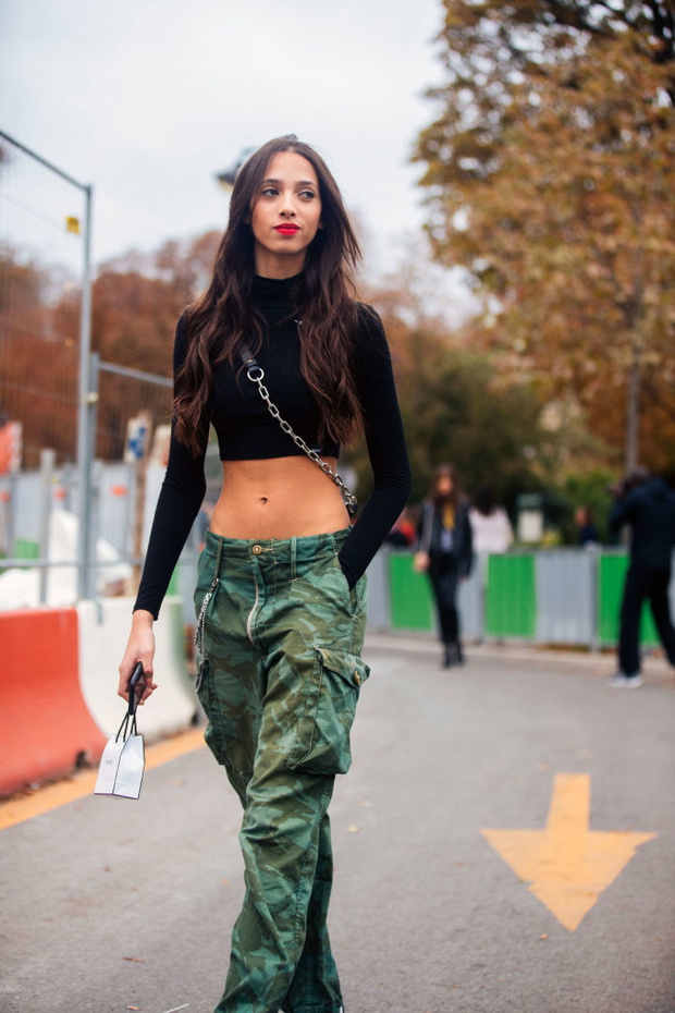 Street Style : Paris Fashion Week Womenswear Spring/Summer 2019 : Day Nine