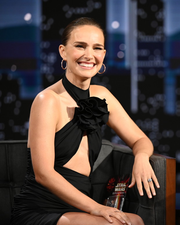 Natalie Portman w sukience Magdy Butrym