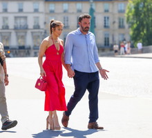 Sukienka z Reserved jak ta z szafy Jennifer Lopez