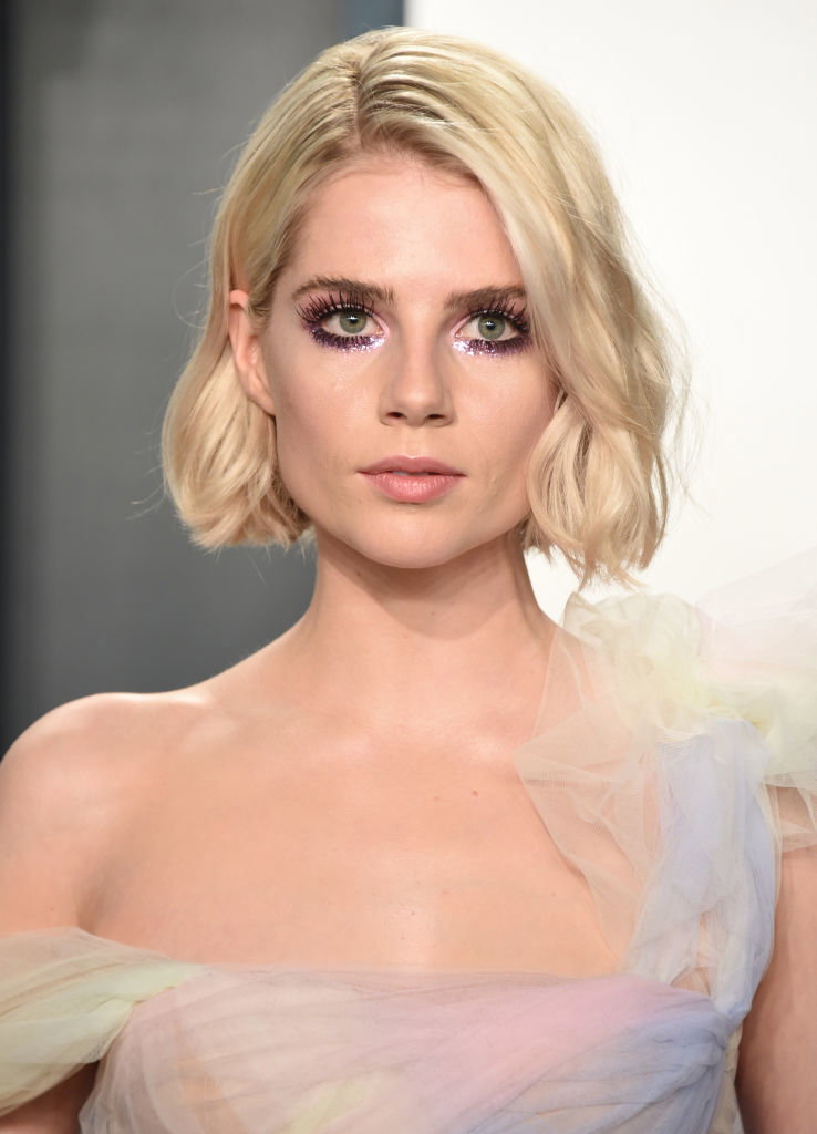 Ulubione kosmetyki Lucy Boynton kupisz również w Polsce. Aktorka jest fanką słynnego ziołowego kremu i najlepszej odżywki do włosów blond