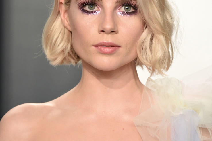 Ulubione kosmetyki Lucy Boynton kupisz również w Polsce. Aktorka jest fanką słynnego ziołowego kremu i najlepszej odżywki do włosów blond