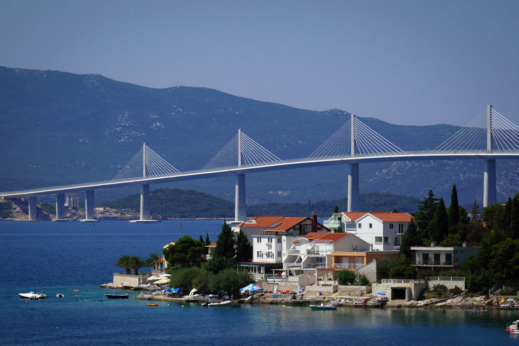 Pelješki most