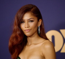 Zendaya w różu Valentino
