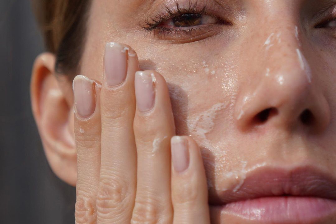 Najlepsze kosmetyki anti-aging, które działają jak Fontanna Młodości. Widocznie wygładzają i liftingują skórę