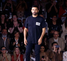 Daniel Lee powróci do mody? Twórca sukcesu Bottega Veneta ma zastąpić Riccardo Tisci w Burberry