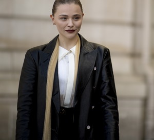 modne koszule: trendy jesień-zima 2022/2023