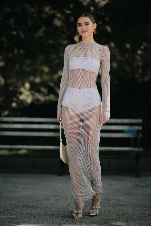 Najbardziej inspirujące stylizacje NYFW wiosna-lato 2023 street fashion