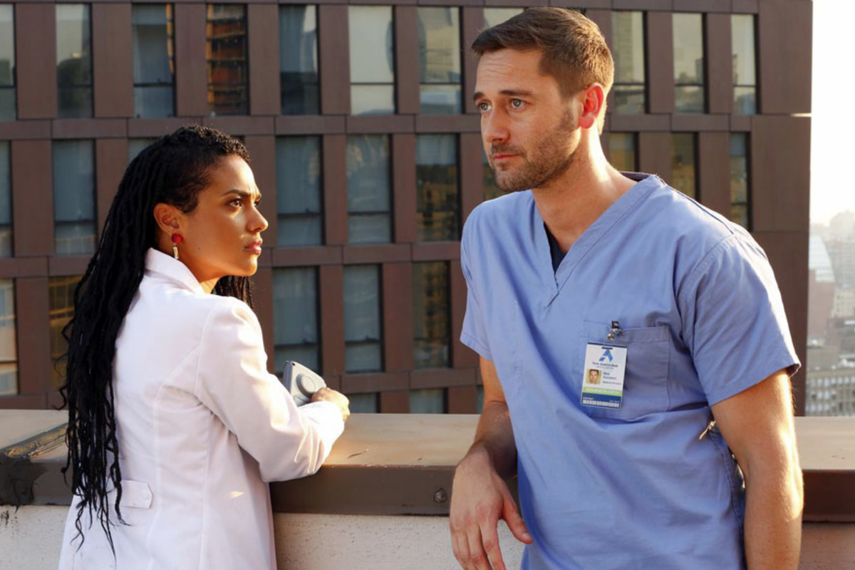 "New Amsterdam" to serial, który od kilku tygodni króluje na Netflix. Dlaczego polscy widzowie pokochali ten tytuł?