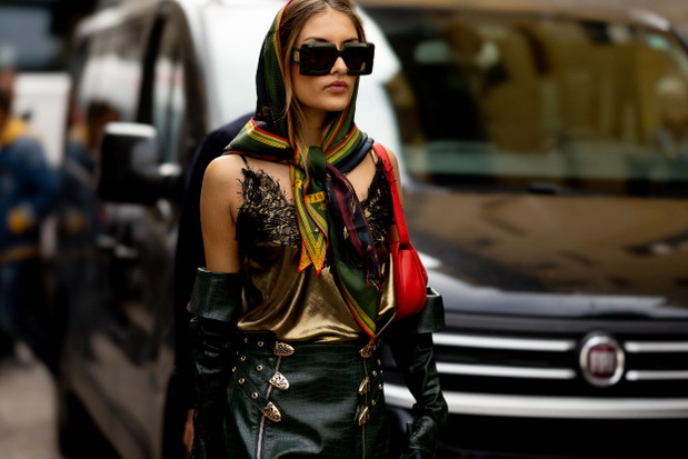 Najlepsze dodatki z Milan Fashion Week wiosna-lato 2023 street style