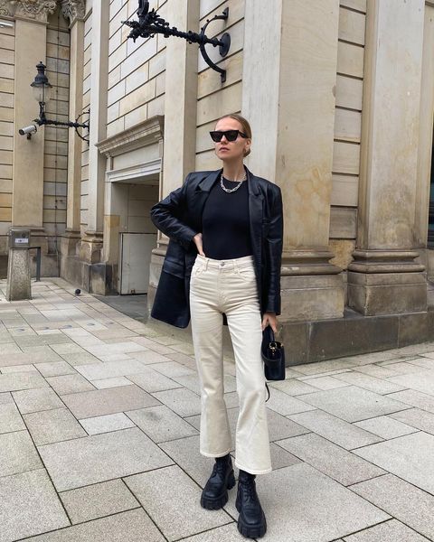 Marie von Behrens w białych jeansach
