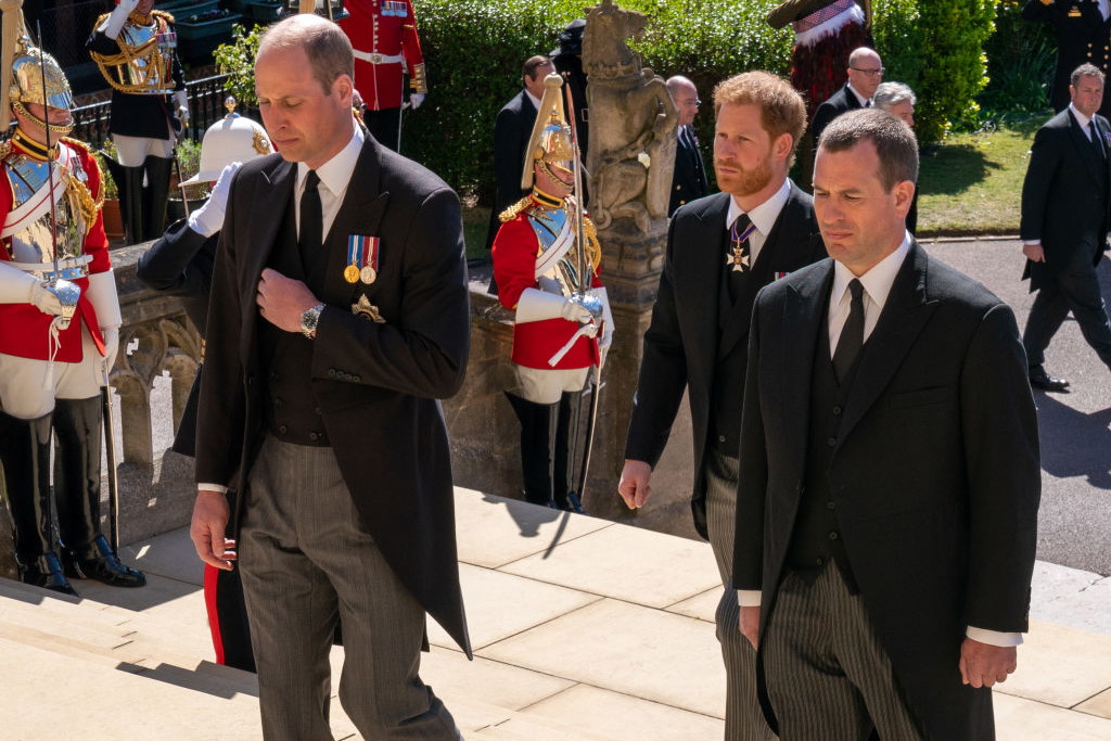 Książę William, Peter Phillips i książę Harry na pogrzebie księcia Filipa