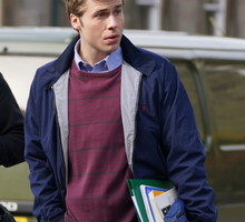 Ed McVey jako William w 6. sezonie „The Crown"