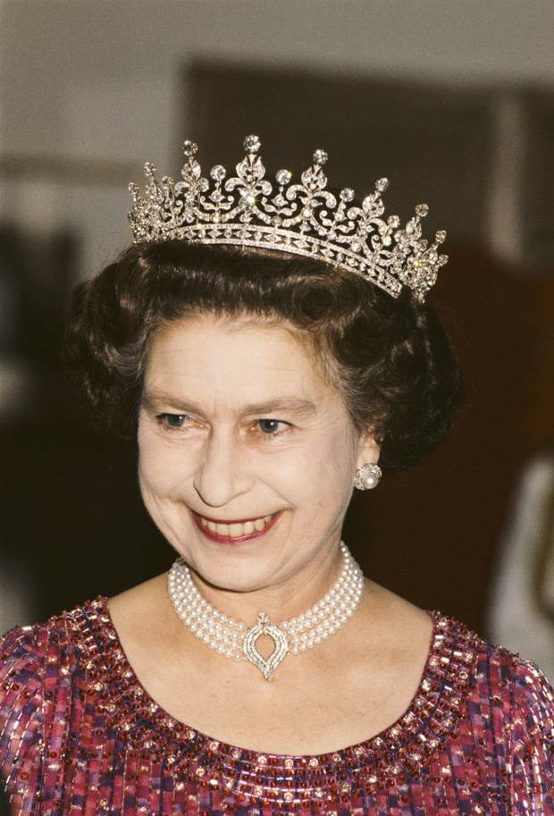 Elizabeth II in Bangladesh