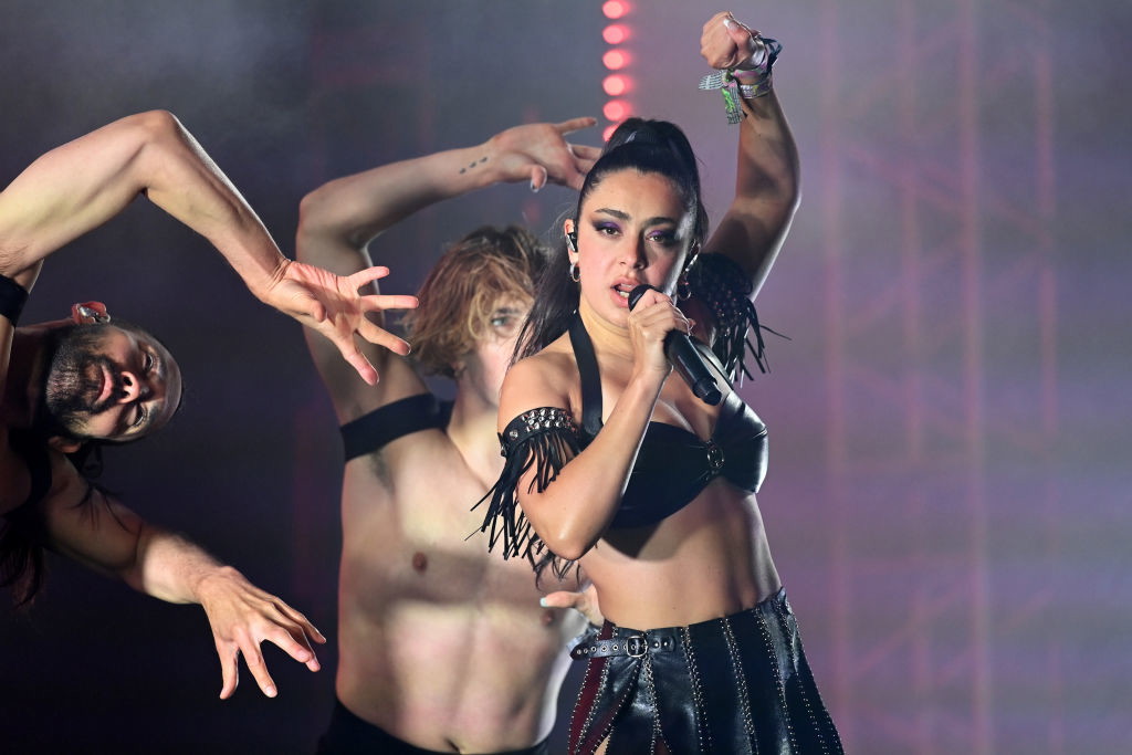 Charli XCX odważnie o tym, jak się zostaje sławną