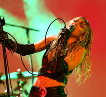 miley-cyrus-zawsze-byla-rockowa-dziewczyna-poznaj-najwieksze-skandale-z-udzialem-gwiazdy-7860ff7