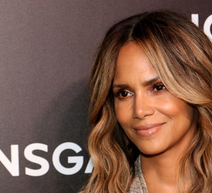 Halle Berry w nowej fryzurze na Oscarach 2021