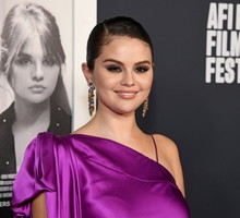 Selena Gomez komentuje zdjęcia z Hailey Bieber