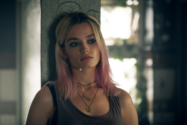 Emma Mackey w hicie Netflixa ,,Sex Education